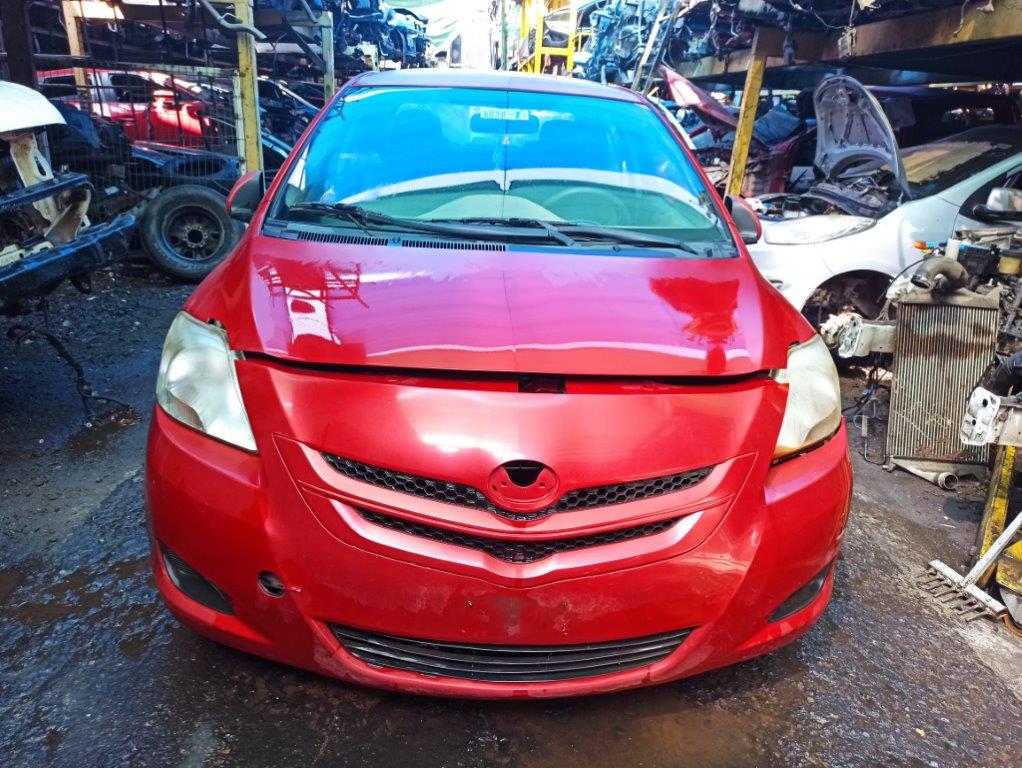  Toyota YARIS  USADO